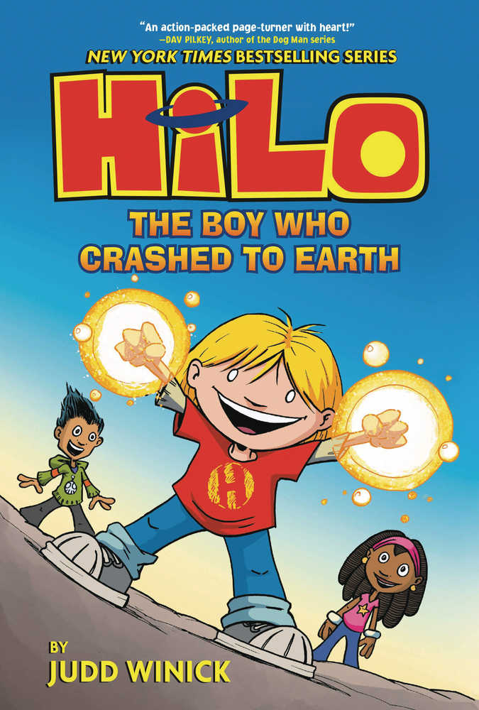 Hilo Graphic Novel Volume 01 Boy Who Crashed To Earth